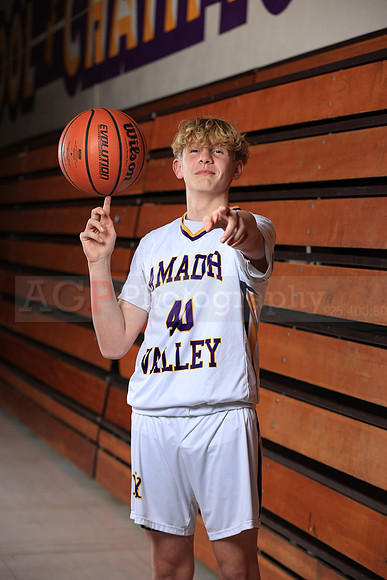 AVHSVarsityBKN00186