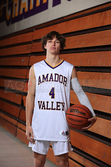 AVHSVarsityBKN00078