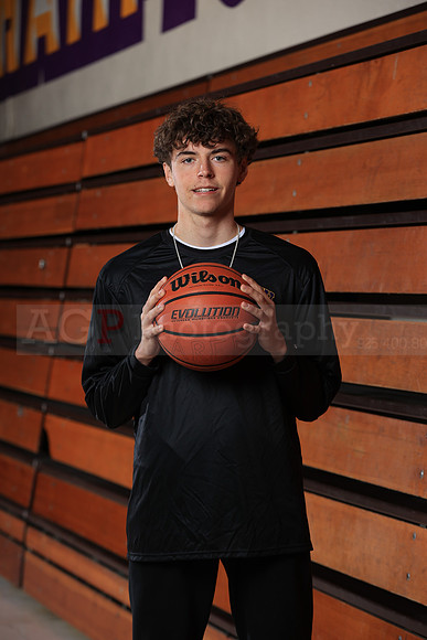 AVHSVarsityBKN00201