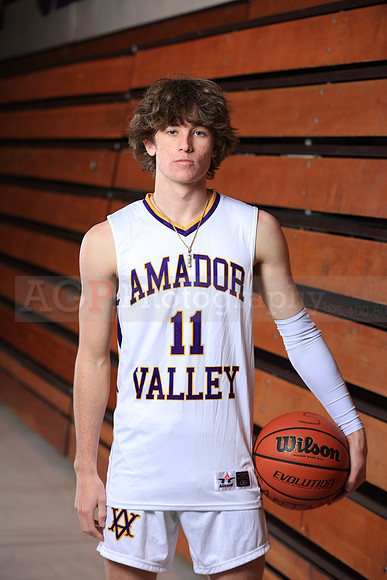 AVHSVarsityBKN00009