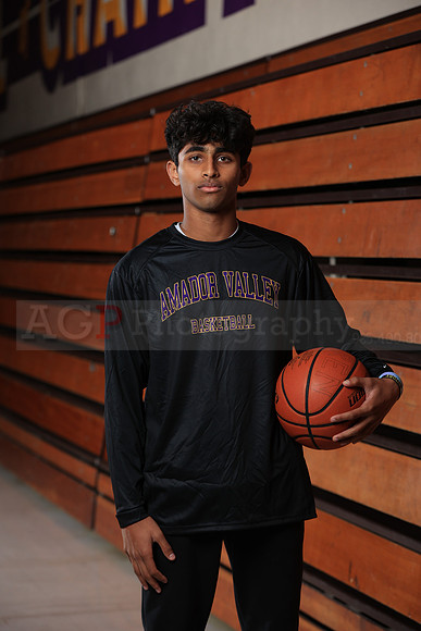 AVHSVarsityBKN00211