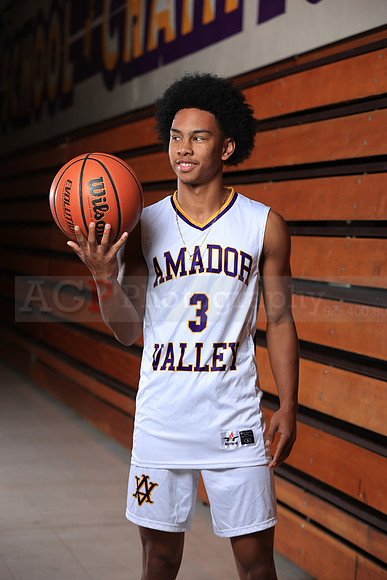 AVHSVarsityBKN00048