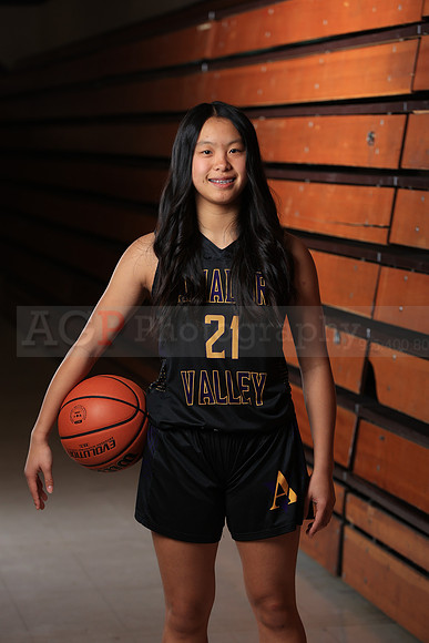 AVHS_Girls_Varsity_BKN00008