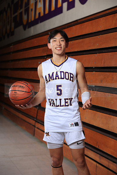AVHSVarsityBKN00059