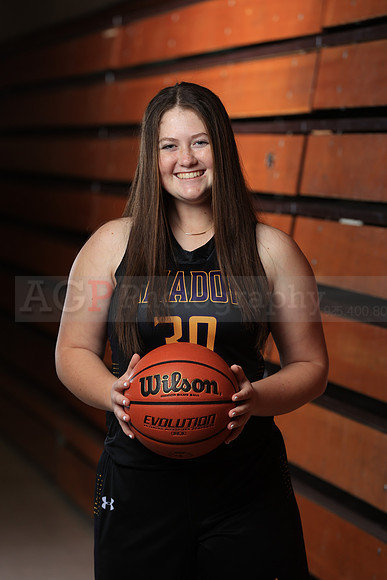 AVHS_Girls_Varsity_BKN00042
