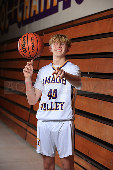 AVHSVarsityBKN00187