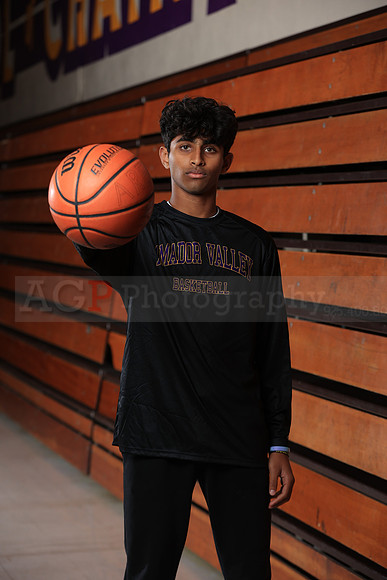 AVHSVarsityBKN00217