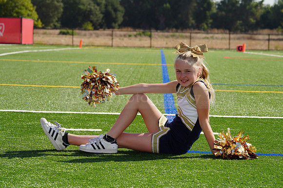 Cheer00136