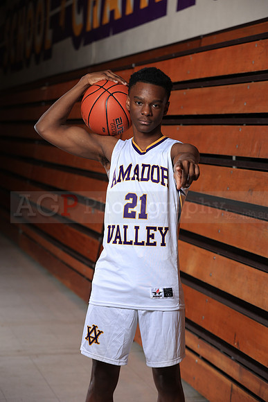 AVHSVarsityBKN00026