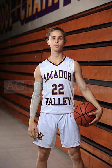 AVHSVarsityBKN00143