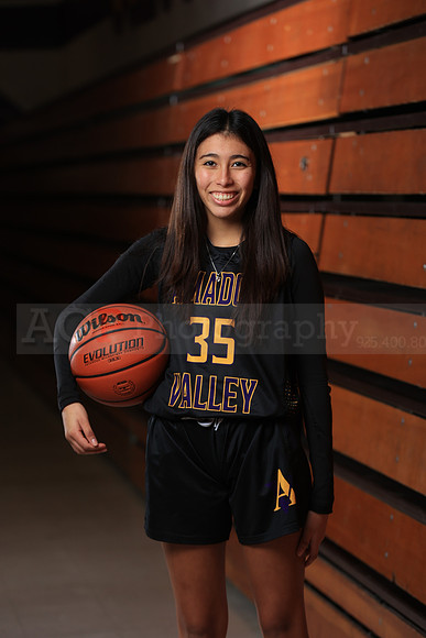 AVHS_Girls_Varsity_BKN00086