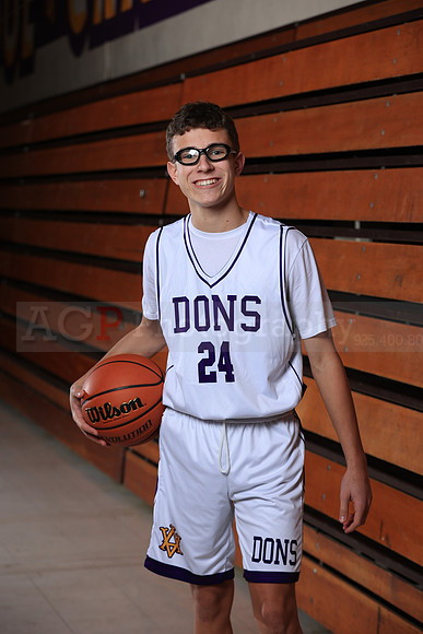 AVHSBoysJV_BKN00040
