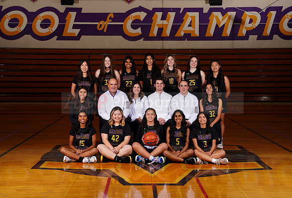 AVHS_Girls_Varsity_BKN00120