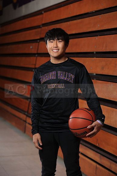 AVHSVarsityBKN00108
