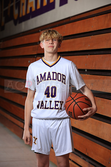 AVHSVarsityBKN00182