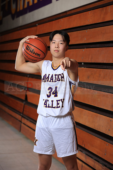 AVHSVarsityBKN00104