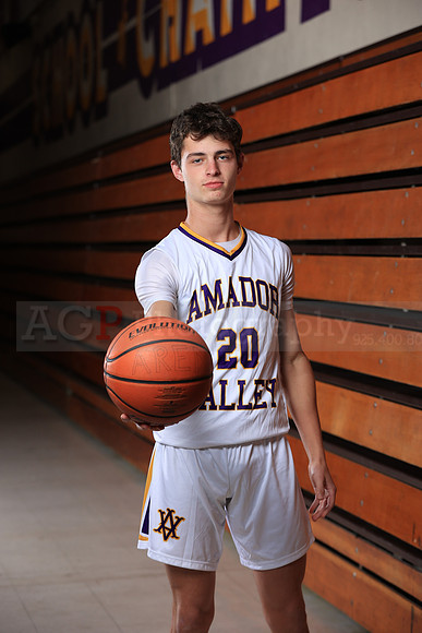 AVHSVarsityBKN00179