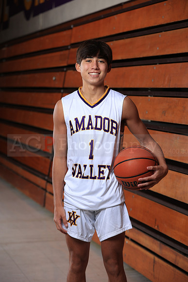 AVHSVarsityBKN00033