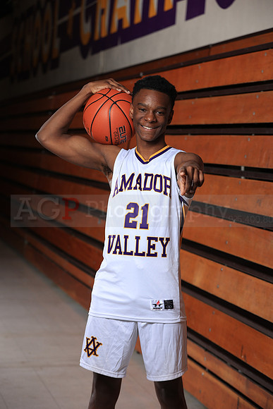 AVHSVarsityBKN00029