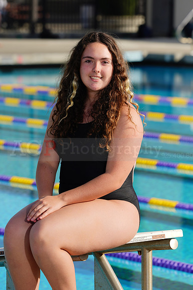 AVHSSwimPortrait00135