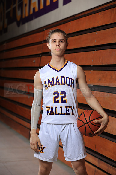 AVHSVarsityBKN00140