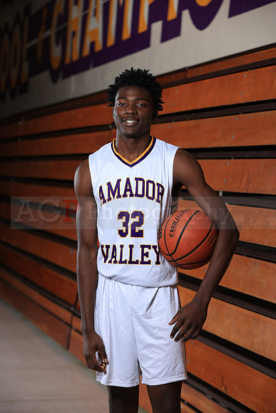 AVHSVarsityBKN00091