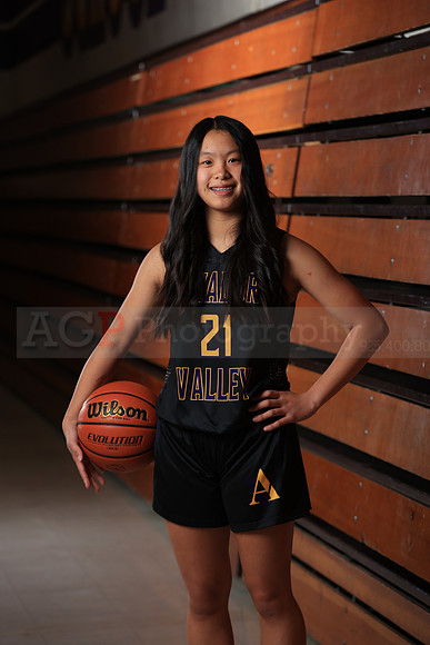AVHS_Girls_Varsity_BKN00011