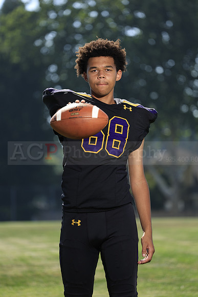 AVHS_JV024