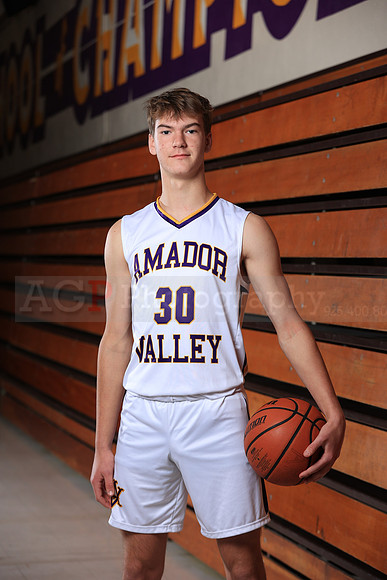 AVHSVarsityBKN00151