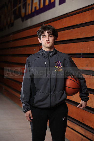 AVHSVarsityBKN00119