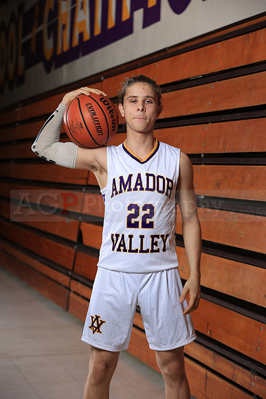 AVHSVarsityBKN00148
