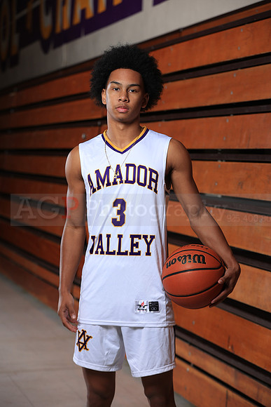 AVHSVarsityBKN00040