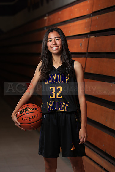 AVHS_Girls_Varsity_BKN00094