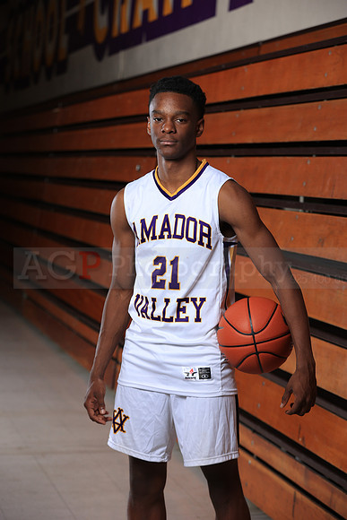 AVHSVarsityBKN00024