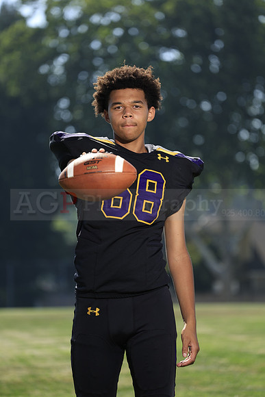 AVHS_JV023