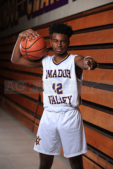 AVHSVarsityBKN00137