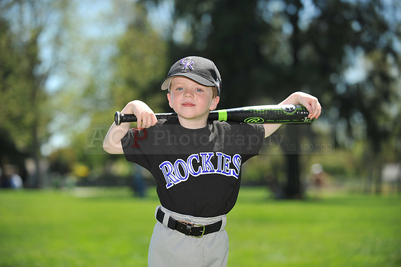 TBall_Rockies030