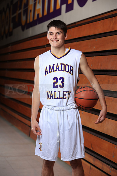 AVHSVarsityBKN00051