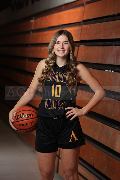 AVHS_Girls_Varsity_BKN00073