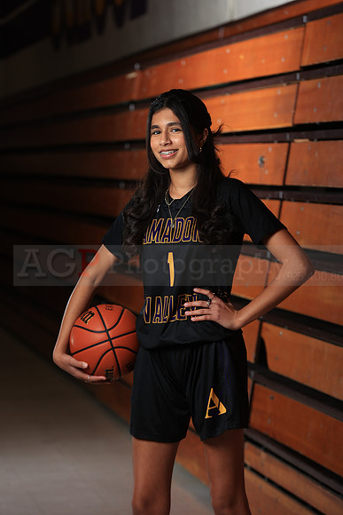 AVHS_Girls_Varsity_BKN00002
