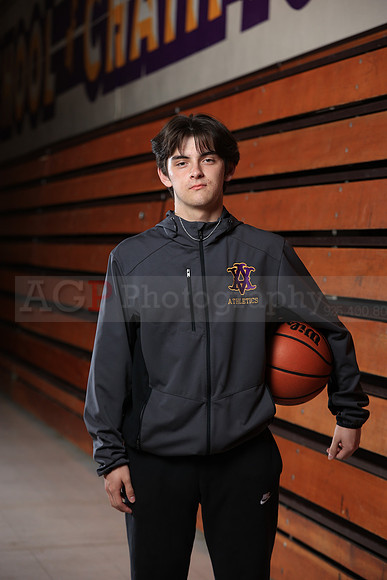 AVHSVarsityBKN00118