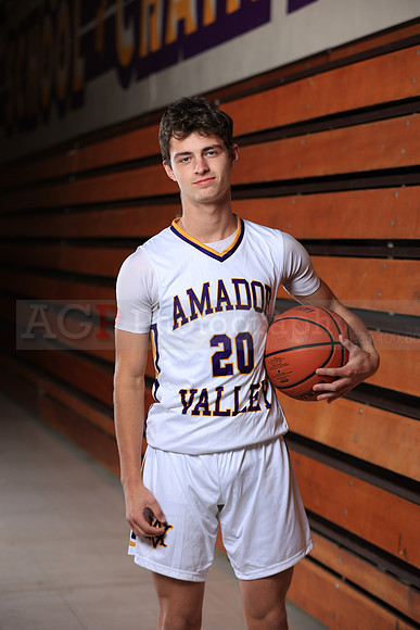 AVHSVarsityBKN00173