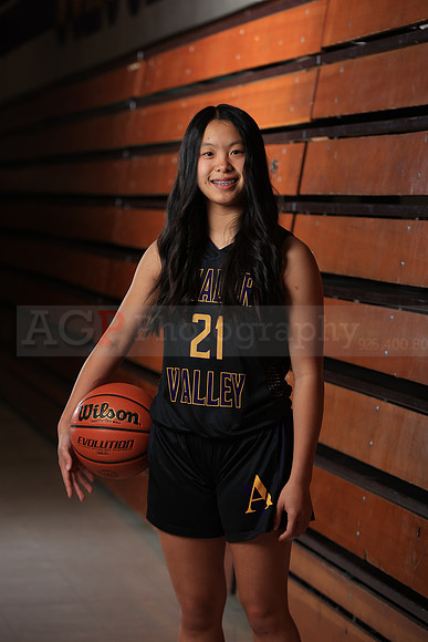 AVHS_Girls_Varsity_BKN00009