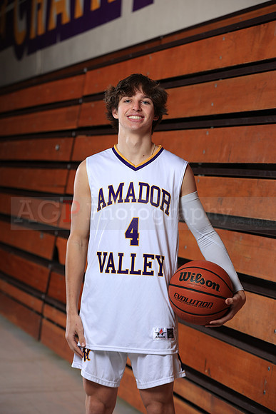 AVHSVarsityBKN00076