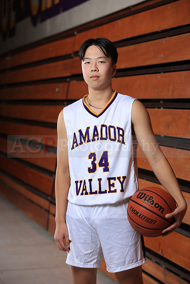 AVHSVarsityBKN00098