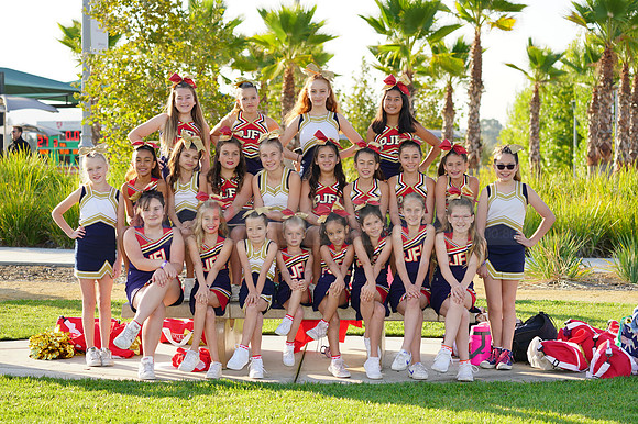 Cheer00015