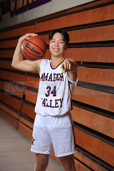 AVHSVarsityBKN00102
