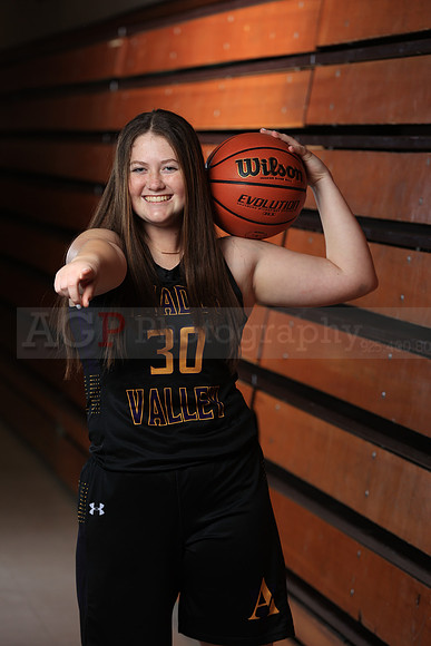 AVHS_Girls_Varsity_BKN00046