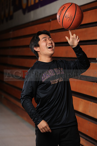 AVHSVarsityBKN00206
