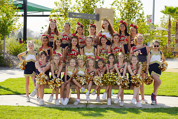 Cheer00019